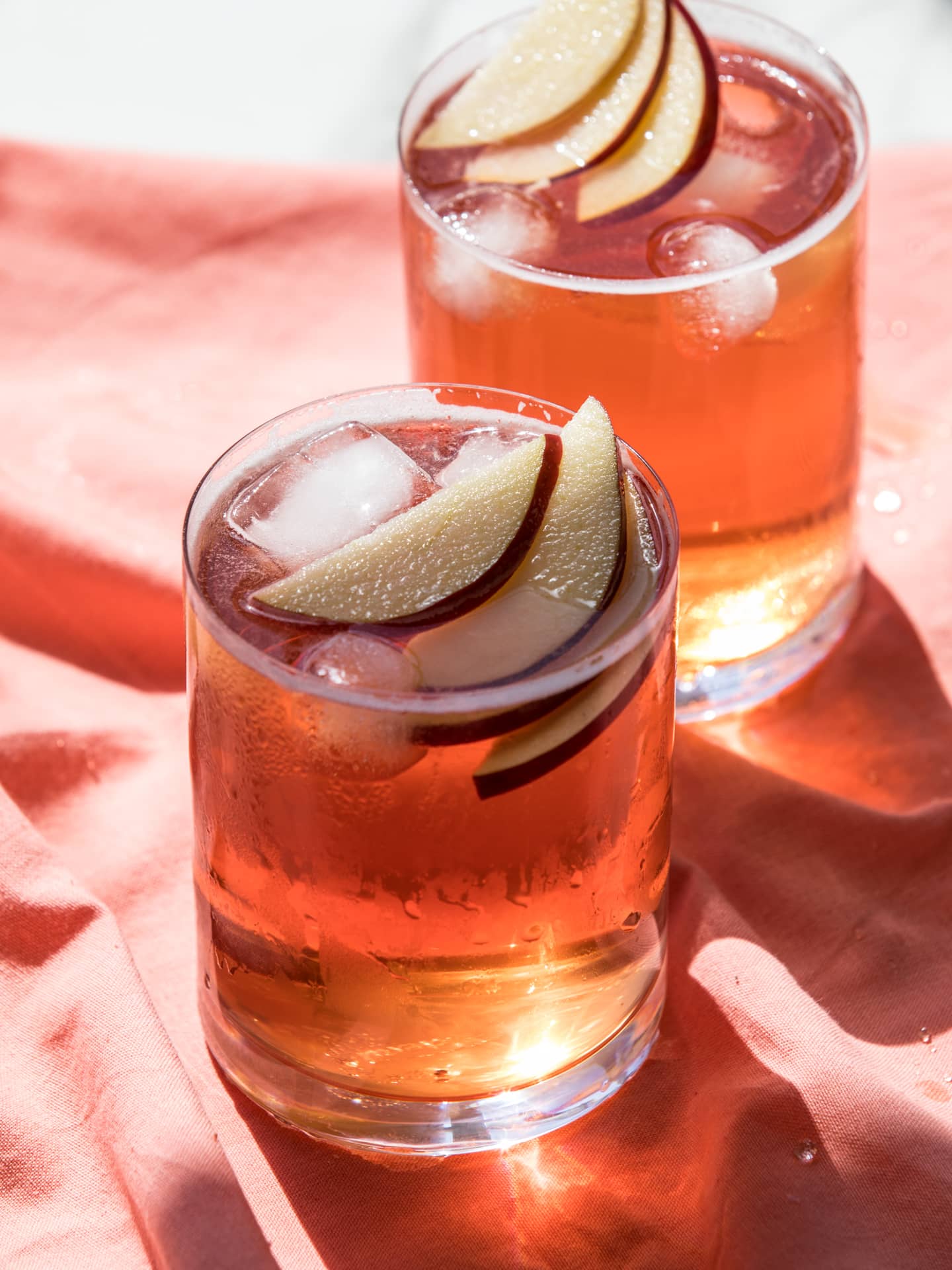 Cocktail à base de bière, vodka et pomme