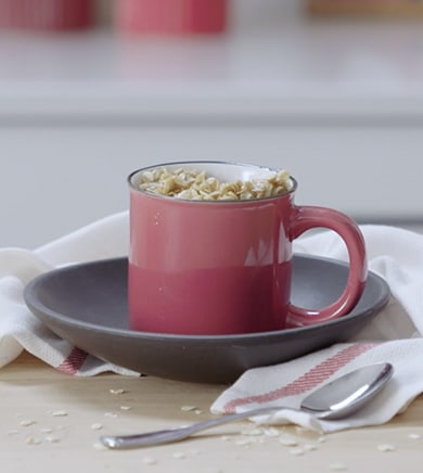Croustade aux pommes dans une tasse